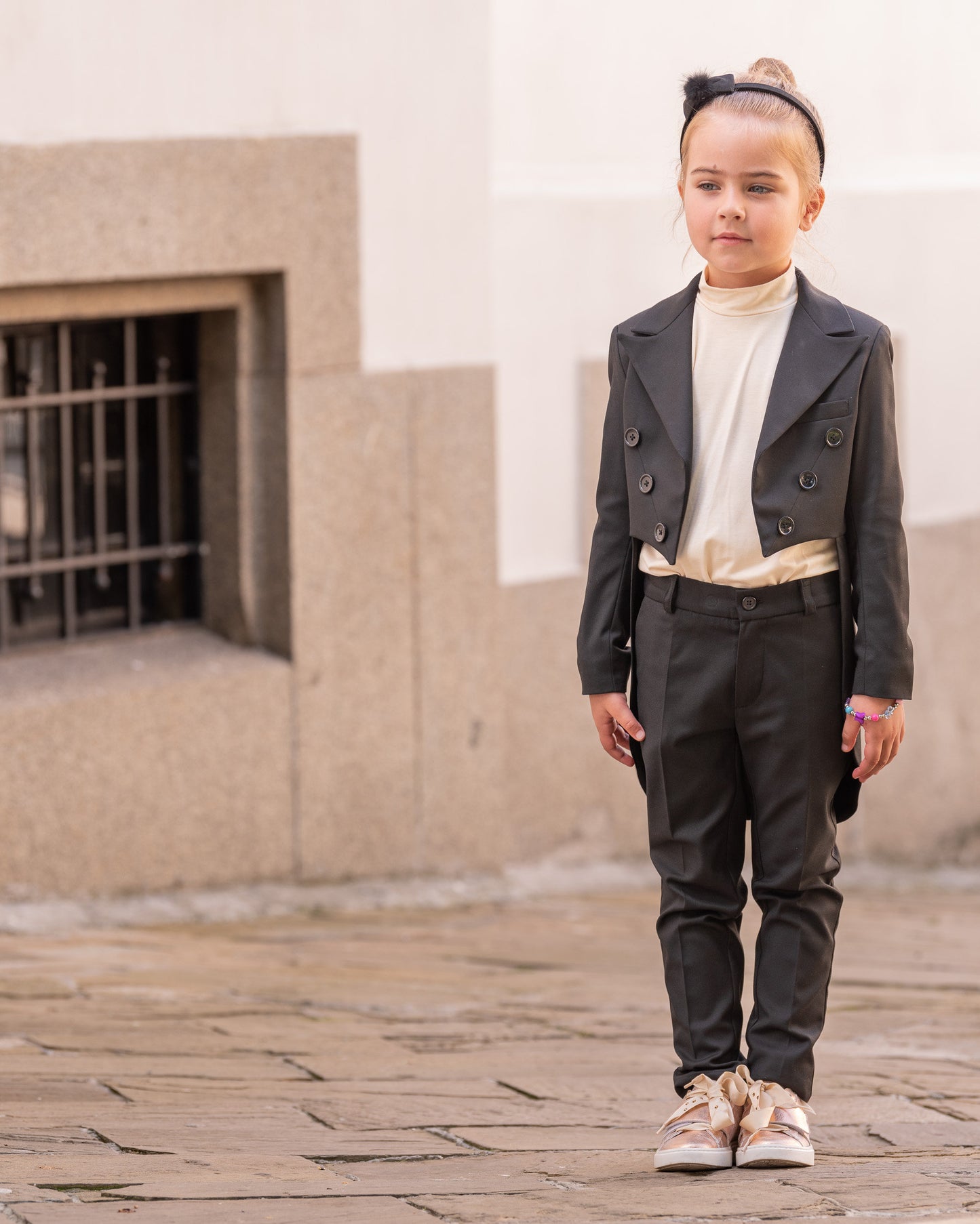 Girls Black Tailcoat Tuxedo Suit for Formal Event/ Luxury outfit for Toddlers/ Extravagant Full Dress Tail Tux Evening Outfit/ Black suit
