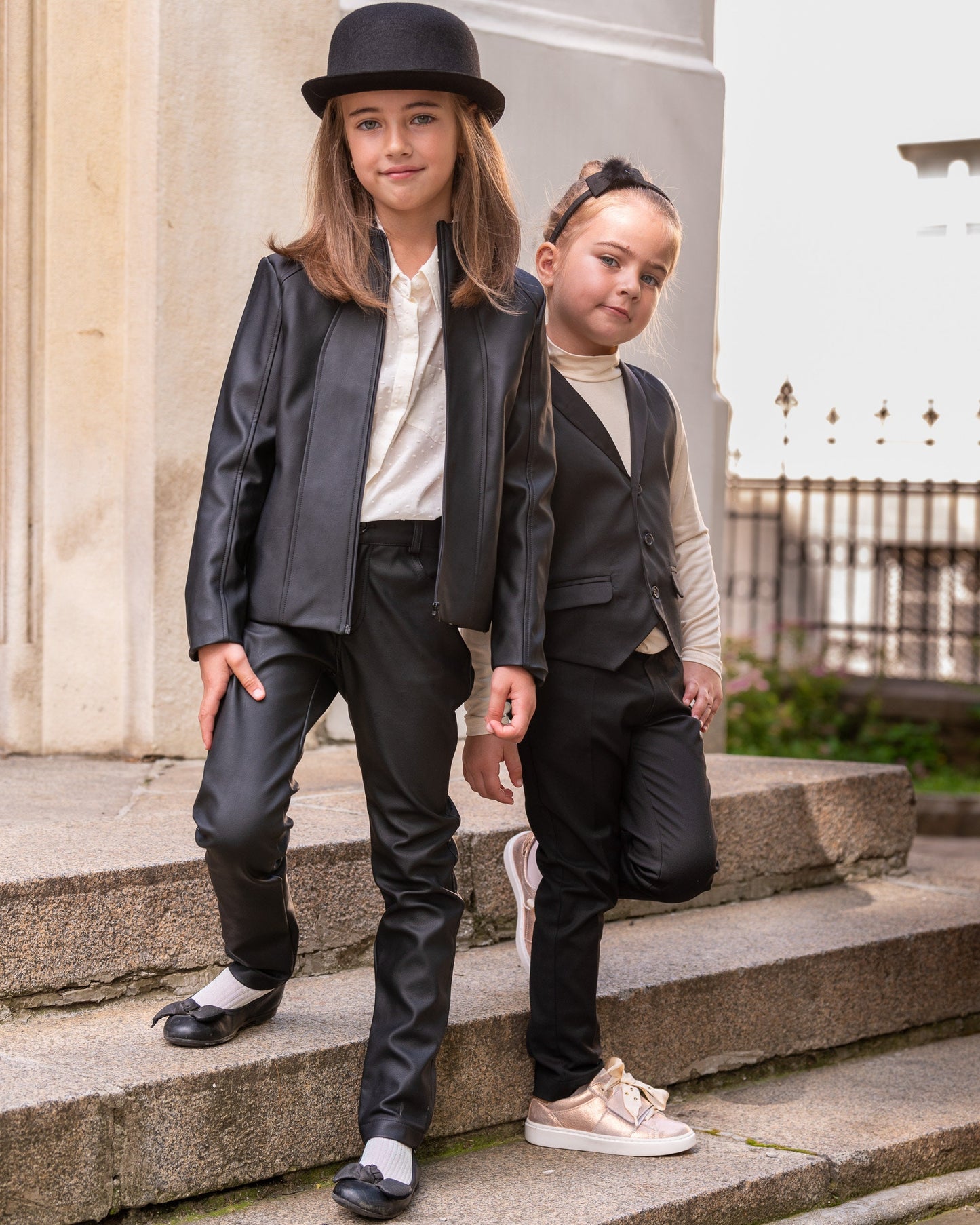 Black faux leather set for girls/ 2 piece faux leather pants and jacket outfit/ Fashionable outfit for toddlers/ Girls leather wear