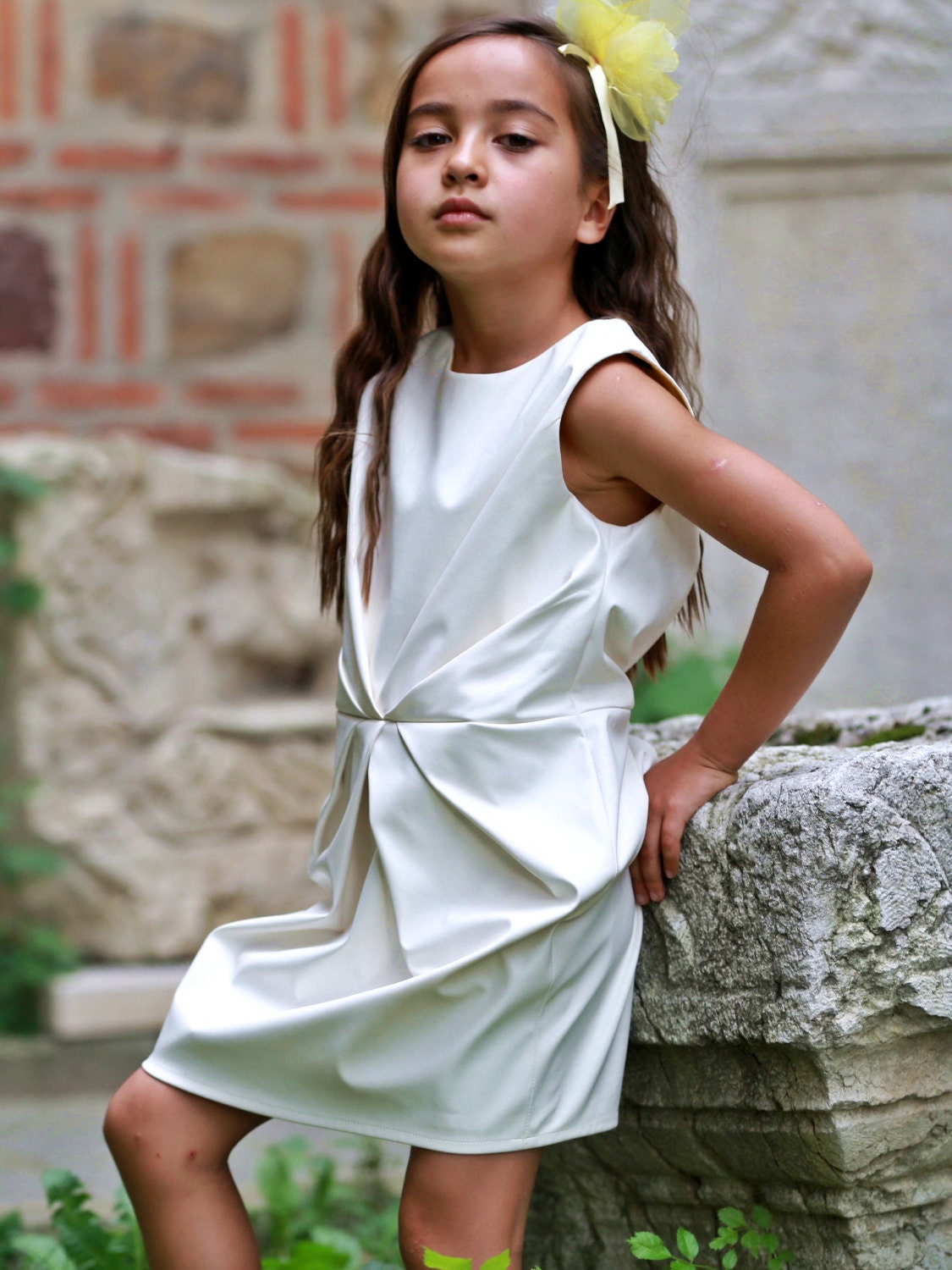 Girls white dress/Faux leather ivory dress/Bridesmaid girls dress/Kids midi dress/Toddler girls shift dress/White party dress/Black dress