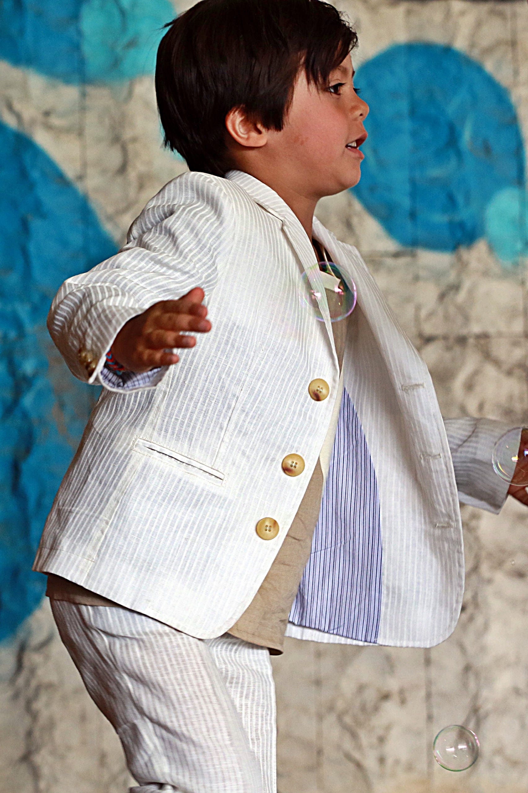 Boys wedding outfit kids seersucker suit/Toddler boy linen outfit slim fitted summer suit/White linen suit/Tailored suit/Beach wedding suit
