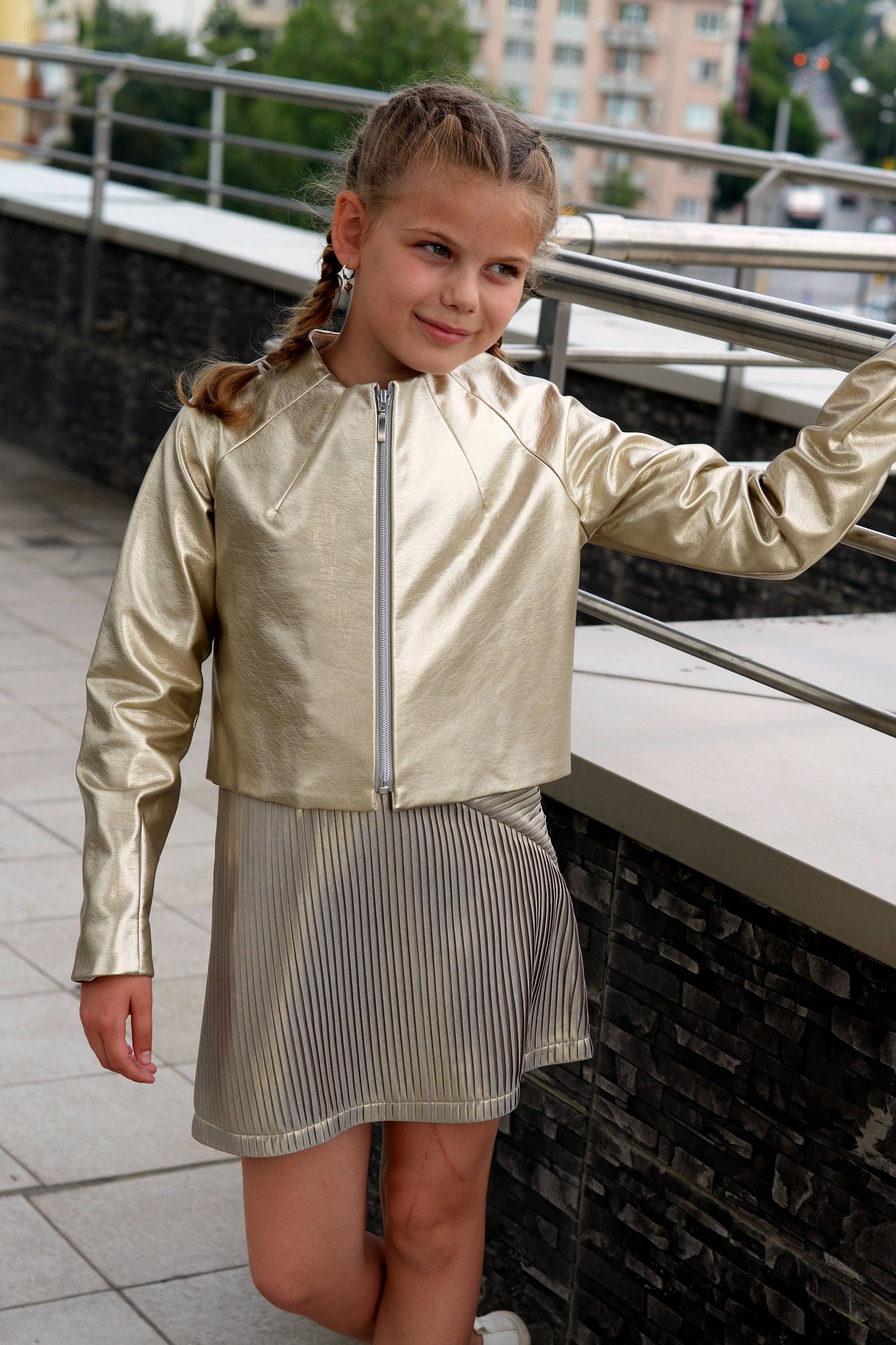 Shiny gold faux leather jacket for girls, Kids jacket, Short leather jacket, Cropped leather jacket, Eco Leather outfit, Stylish jacket