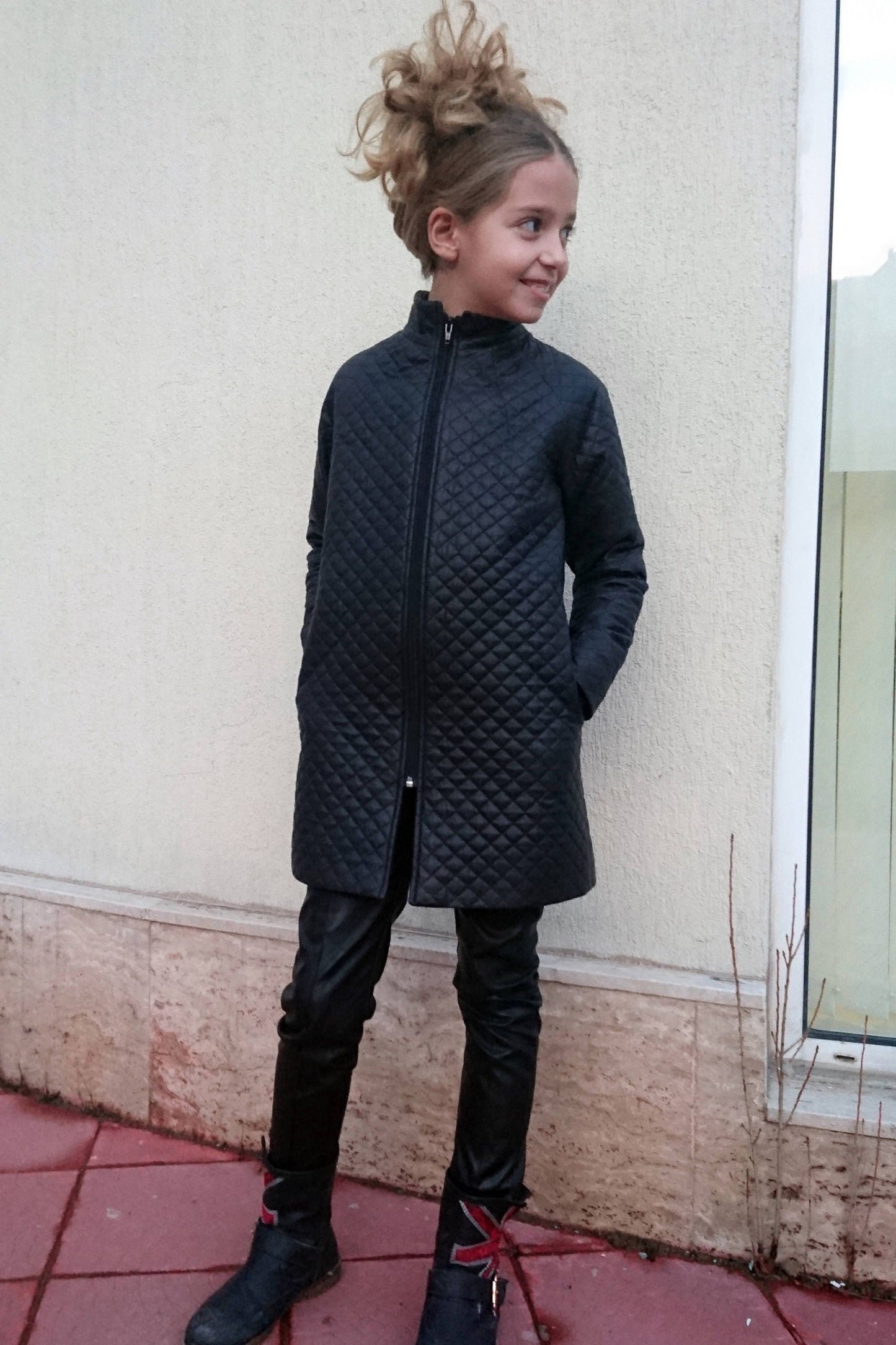 Black faux leather quilted coat for girls, Kids jacket, Long leather coat, Stylish leather jacket, Eco Leather outfit, Winter duvet coat