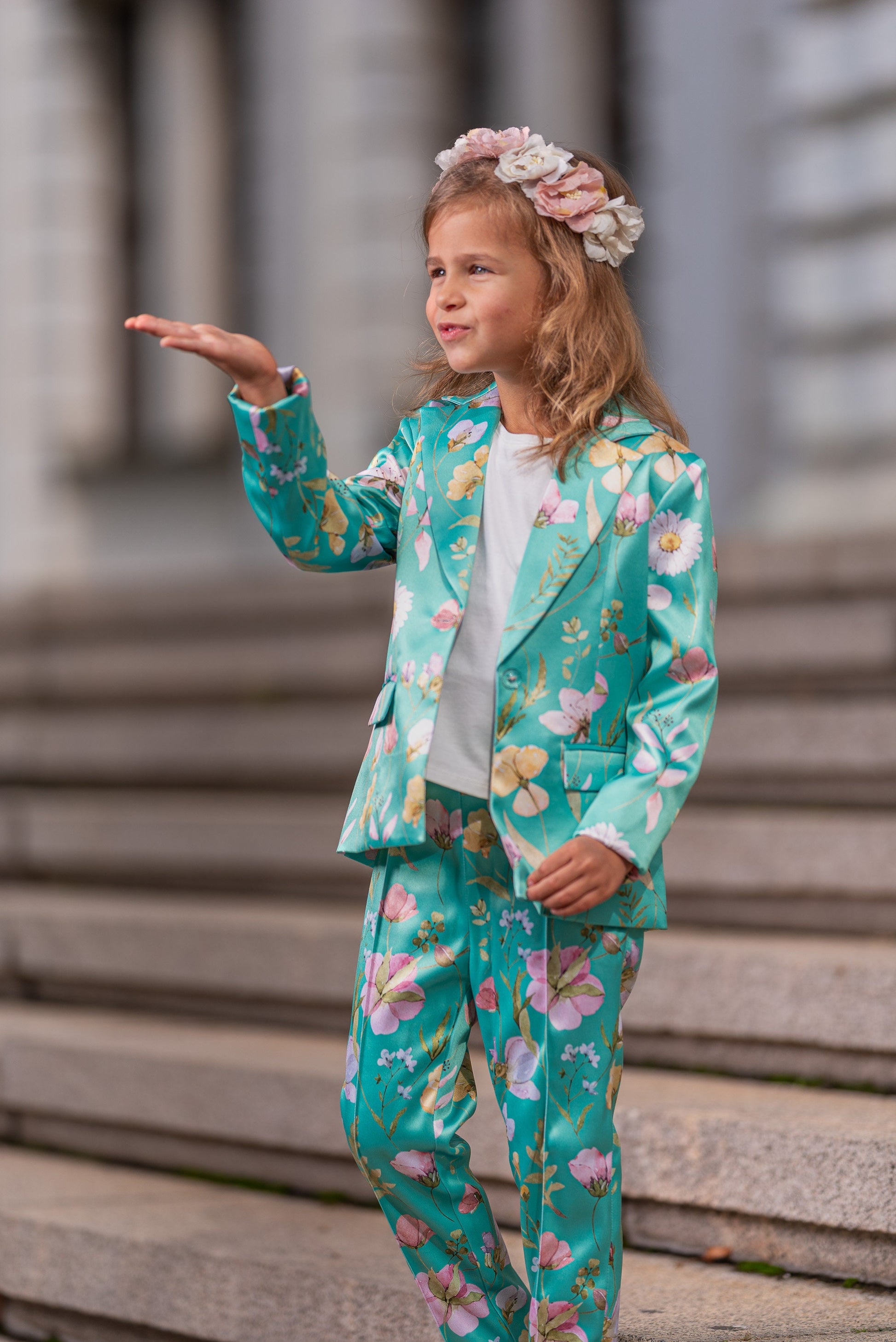 Flower printed satin girls outfit/ 2 piece suit formal wear toddler birthday/ Jacket and pants outfit for girls/ Designer formal wear