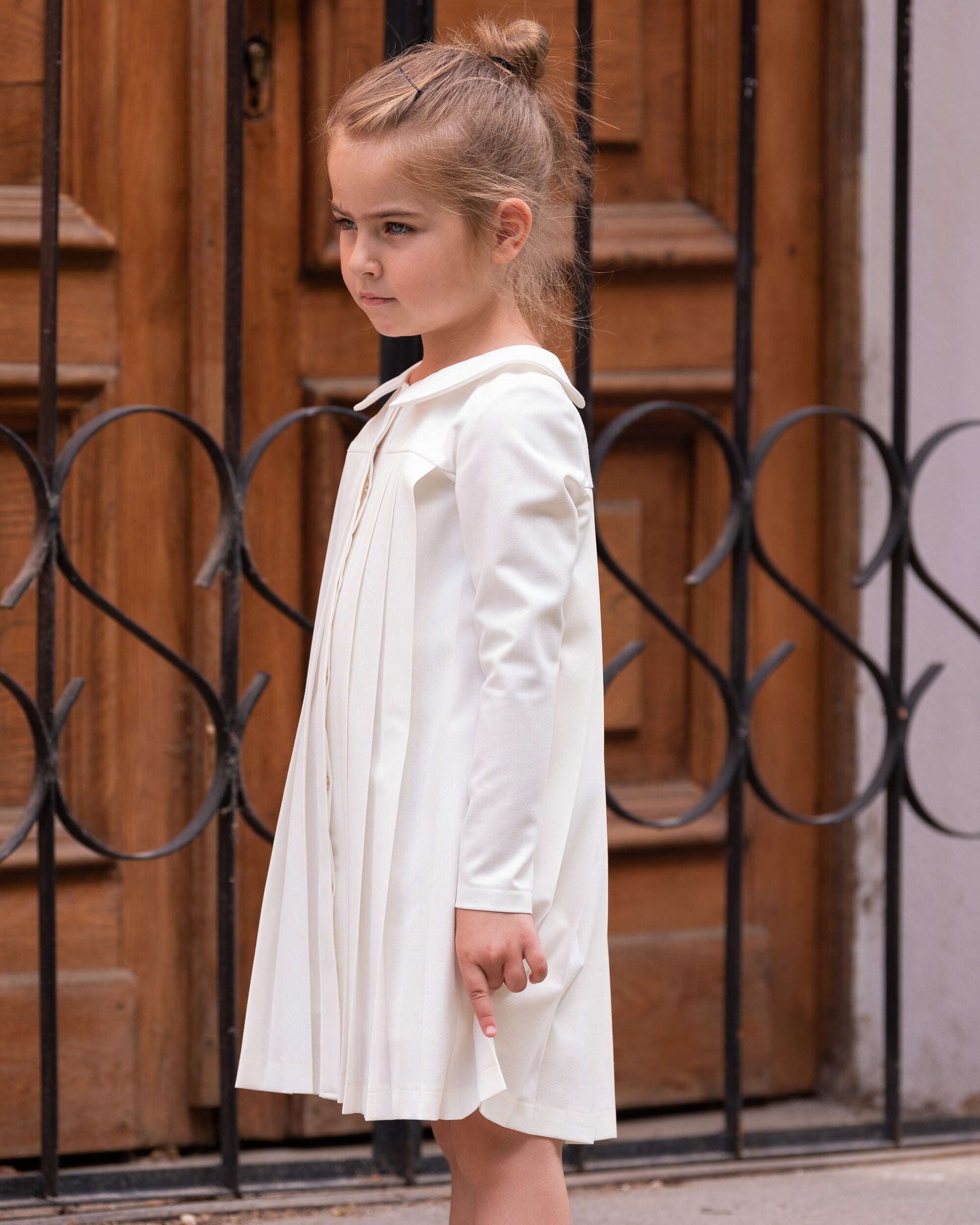 Girls white pleated dress/ Long sleeve formal dress/ Toddler girl pleated christening dress/ Peter pan collar baptism dress