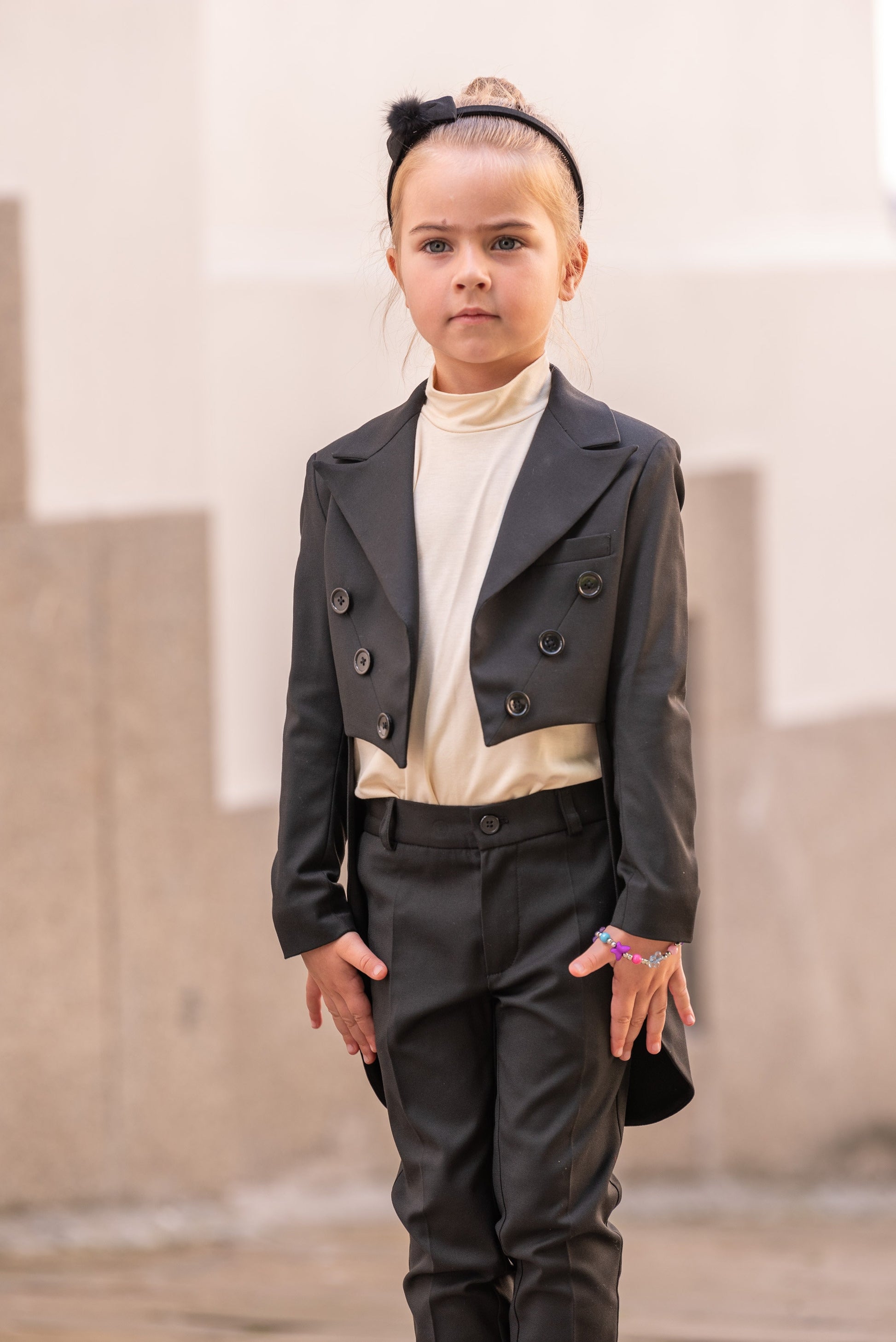 Girls Black Tailcoat Tuxedo Suit for Formal Event/ Luxury outfit for Toddlers/ Extravagant Full Dress Tail Tux Evening Outfit/ Black suit