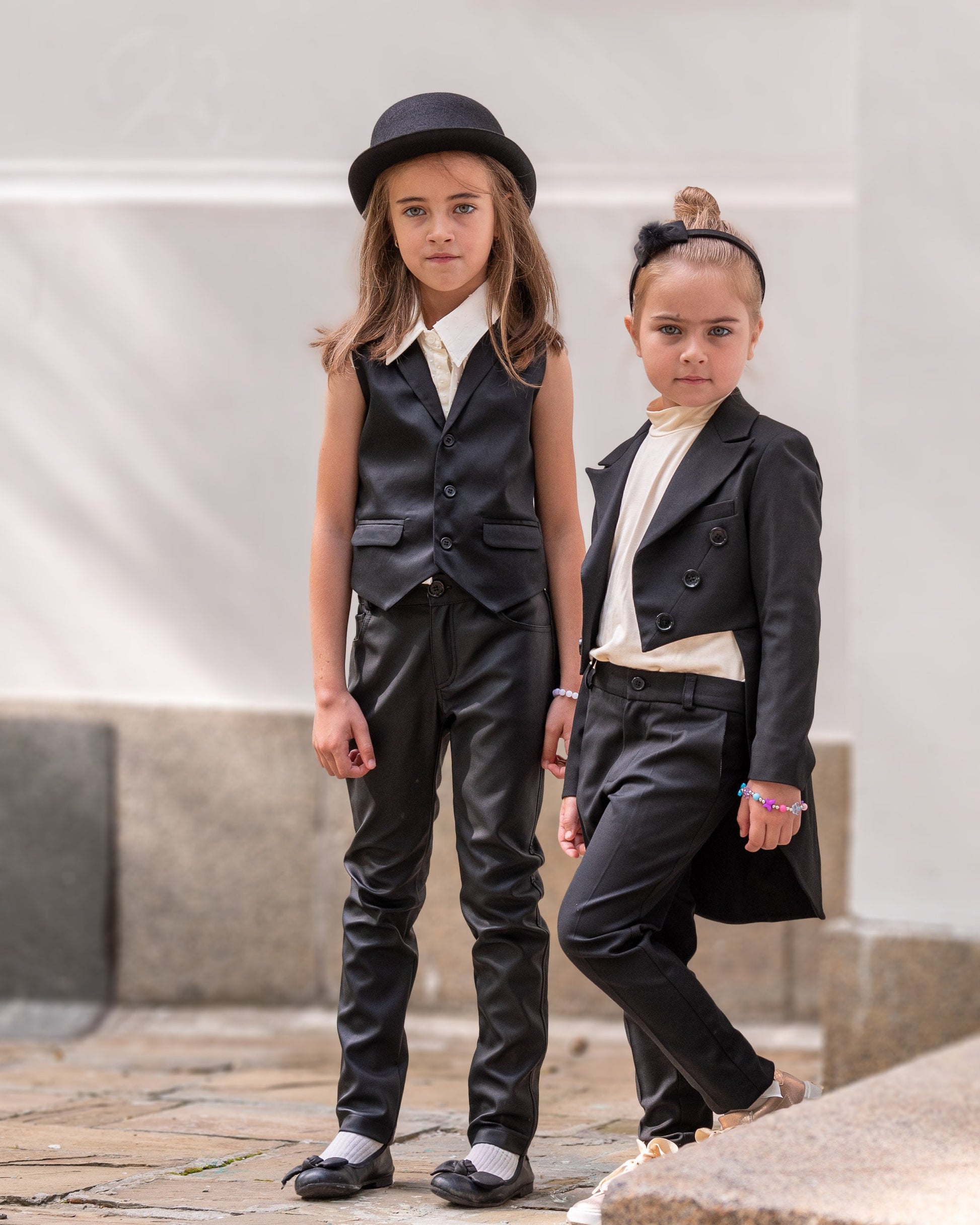Girls Black Tailcoat Tuxedo Suit for Formal Event/ Luxury outfit for Toddlers/ Extravagant Full Dress Tail Tux Evening Outfit/ Black suit