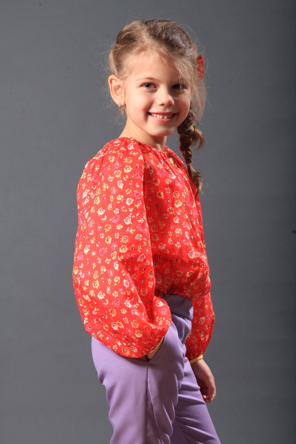 Girls ditsy floral top/Kids summer outfit/Floral blouse/Toddler girl peasant top/Summer clothes/Blossom top/Puff sleeve loose top/Thin top