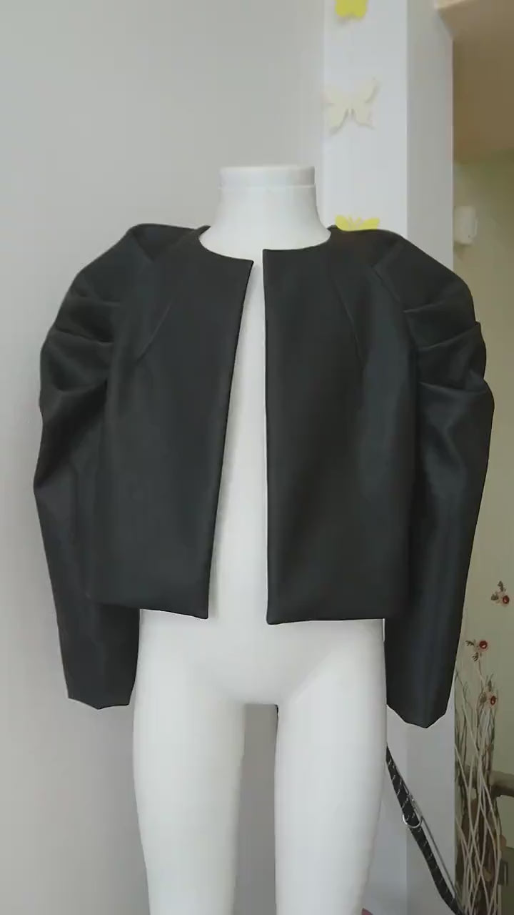 Girls extravagant leather jacket/Cropped white jacket/toddler leather short jacket/Slim fit jacket/Tailored jacket/Trendy outfit